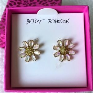 Betsey Johnson pave daisy flower stud earrings